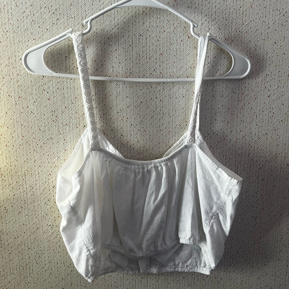 White laced tank top from American Eagle size medium never worn